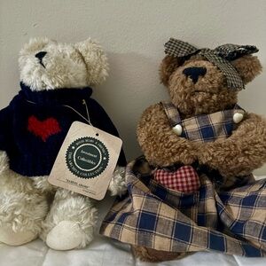 Two Love Tge Boyds Bears